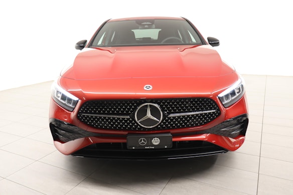 MERCEDES-BENZ A 180 AMG Line 1