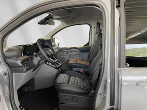 Ford Tourneo C Bus 320 L2 2.0 EcoBlue 170 Titanium
