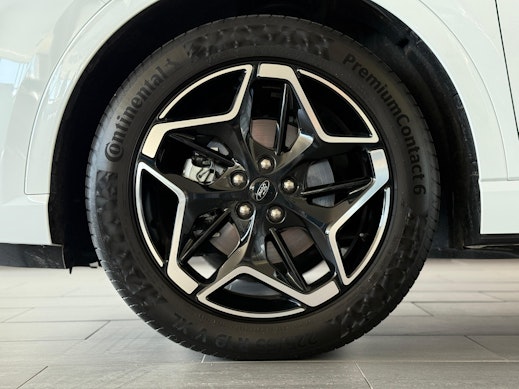 FORD Kuga 2.5 Hybrid ST-Line 3