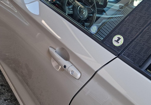 Vehicle image 22