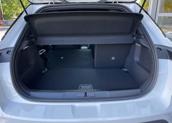 Vehicle image 12 Vehicle image 12