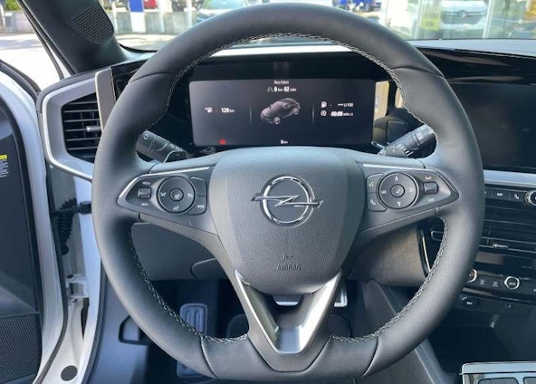 Vehicle image 7 Vehicle image 7