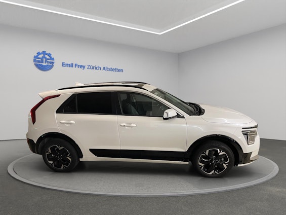 Vehicle image 3 Vehicle image 3