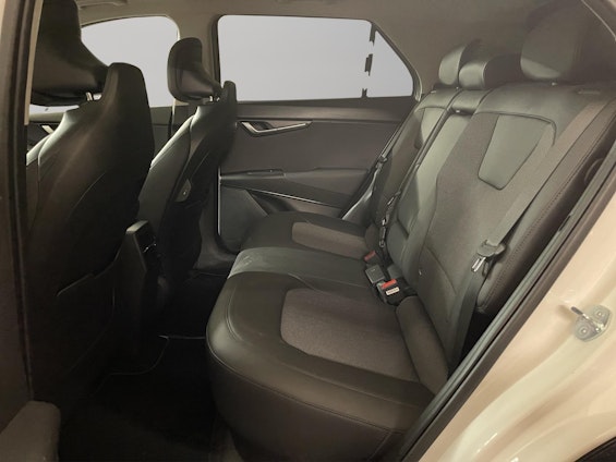 Vehicle image 8 Vehicle image 8