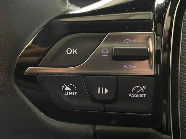 Peugeot 308 SW 1.5 BlueHDi Allure CH-Fahrzeug