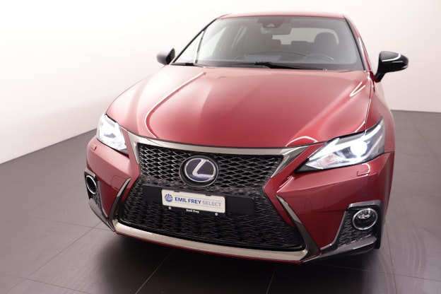 First vehicle image
