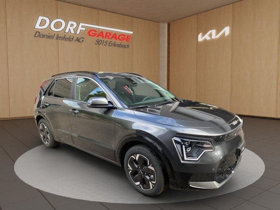 Vehicle image 4 Vehicle image 4