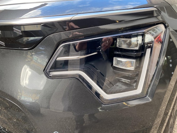 Vehicle image 15 Vehicle image 15