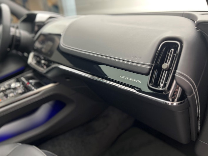 Vehicle image ASTON MARTIN DBX