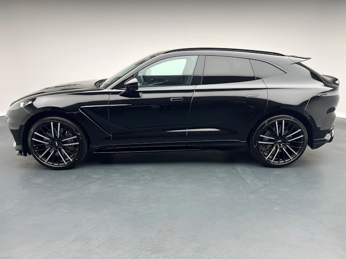 Vehicle image ASTON MARTIN DBX