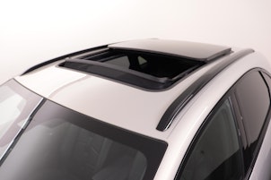 Vehicle image DS AUTOMOBILES 7 Crossback 1.6 E-Tense Louvre 4x4