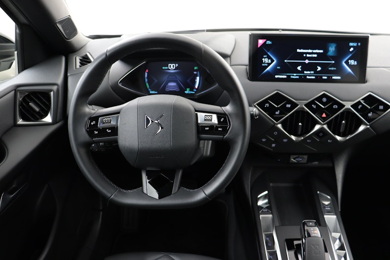 Vehicle image DS AUTOMOBILES DS3