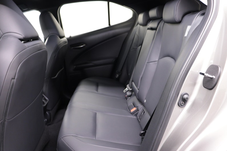 Vehicle image LEXUS UX