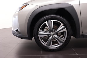 Vehicle image LEXUS UX 300e Excellence