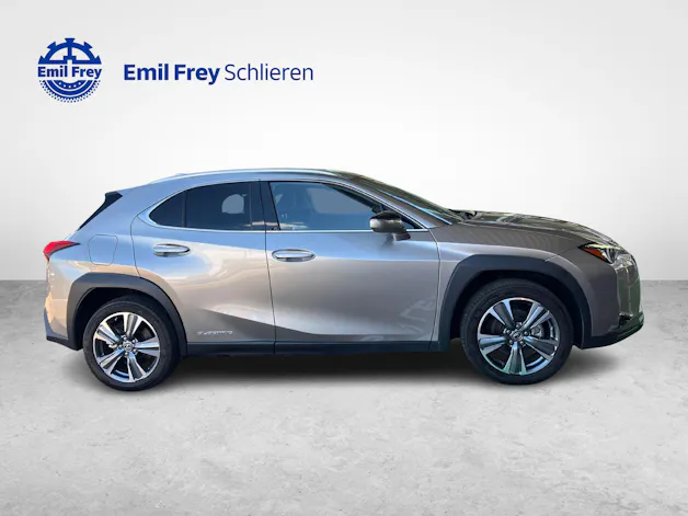 Lexus UX 300e Excellence / ab 1.99% Leasing bei Abschluss einer Protect Autoversicherung