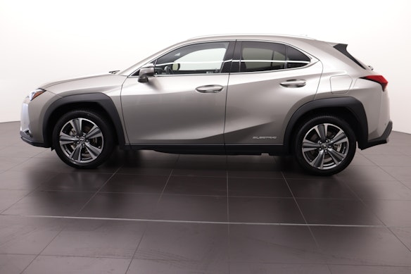 LEXUS UX 300e Excellence 3