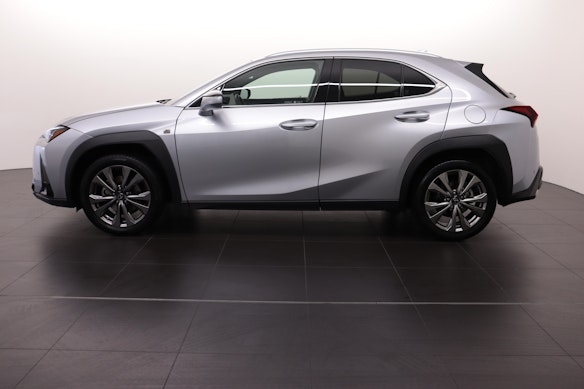 LEXUS UX 250h F-Line 3