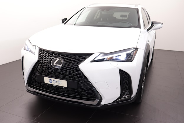 First vehicle image
