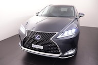 First vehicle image