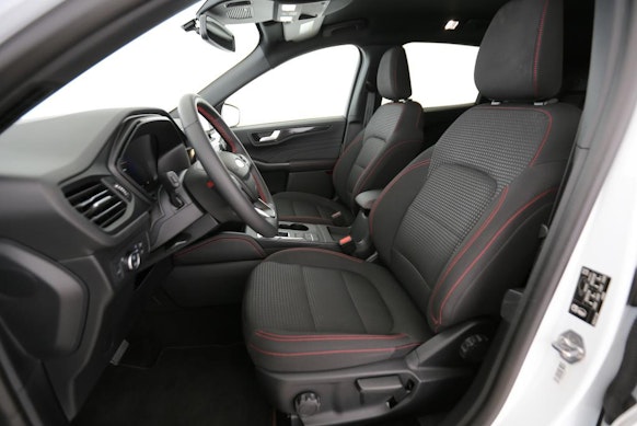 FORD Kuga 2.5 Hybrid ST-Line 4x4 2