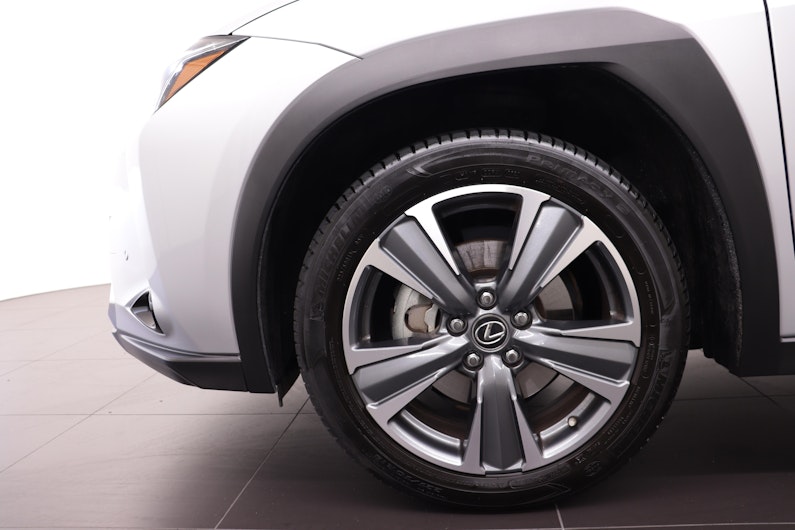 Vehicle image LEXUS UX
