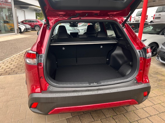 Vehicle image 6 Vehicle image 6