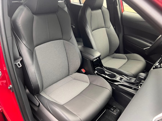 Vehicle image 14 Vehicle image 14