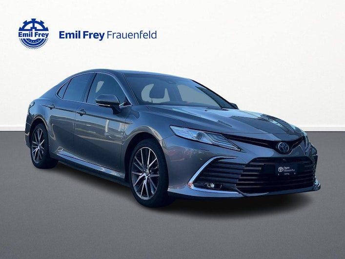 Vehicle image TOYOTA CAMRY