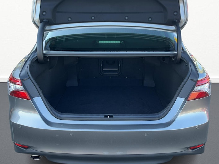 Vehicle image TOYOTA CAMRY