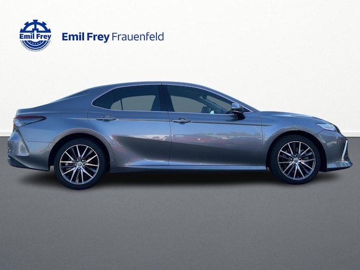 Vehicle image TOYOTA CAMRY