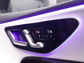 Vehicle image MERCEDES-BENZ E 220 d AMG Line 4matic