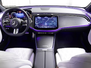 Vehicle image MERCEDES-BENZ E 220 d AMG Line 4matic