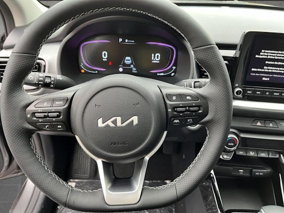 Vehicle image 29 Vehicle image 29