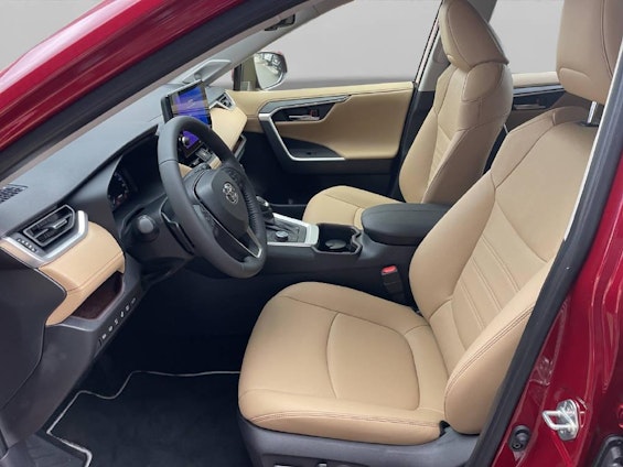 Vehicle image 3 Vehicle image 3