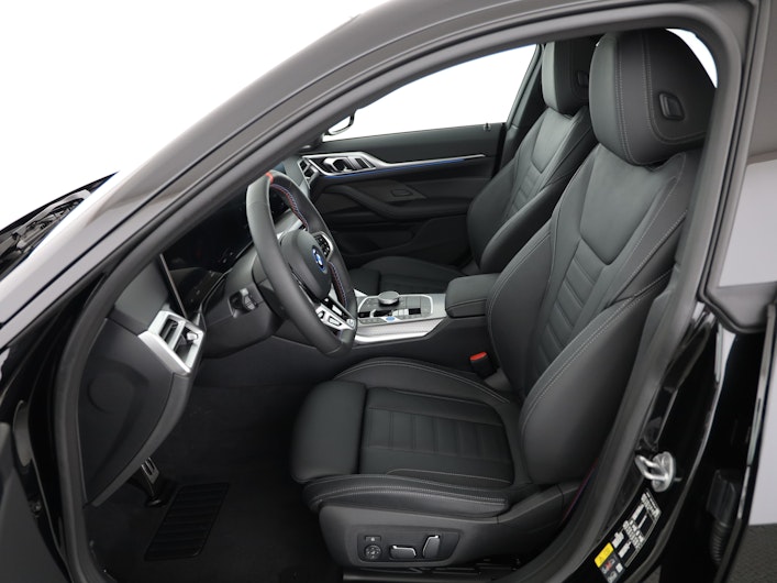 Vehicle image BMW i4