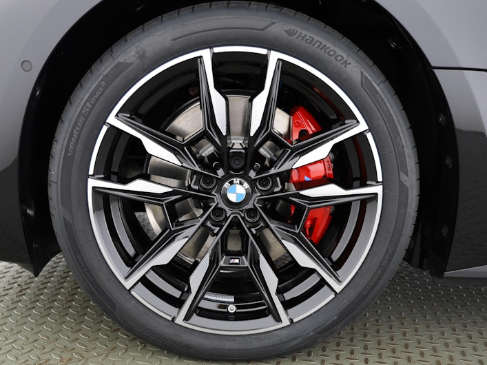 Vehicle image BMW i4