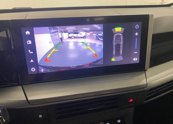 Vehicle image 8 Vehicle image 8