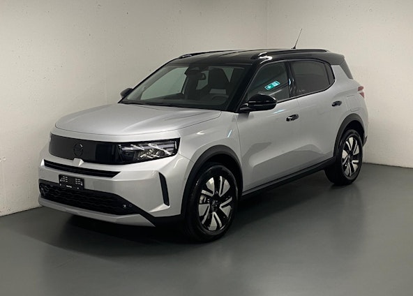 First vehicle image First vehicle image