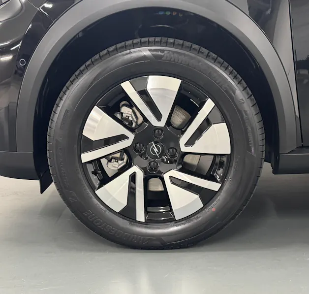Opel Frontera 1.2 T 136 GS