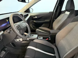 Opel Frontera 1.2 T 136 GS 7 Plätzer