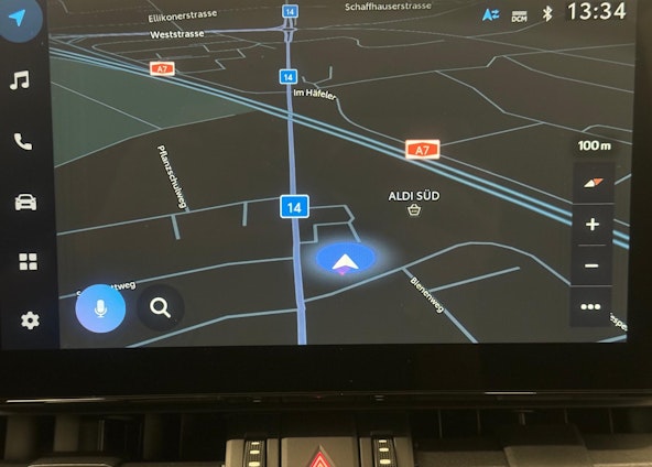 Vehicle image 4 Vehicle image 4