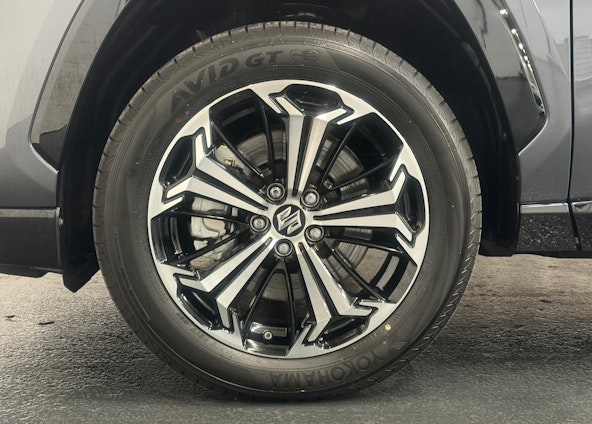 Vehicle image 14 Vehicle image 14