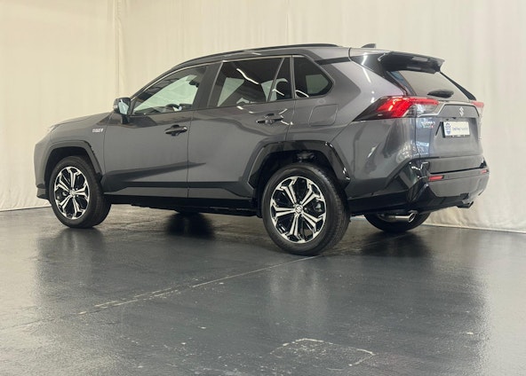 Vehicle image 6 Vehicle image 6