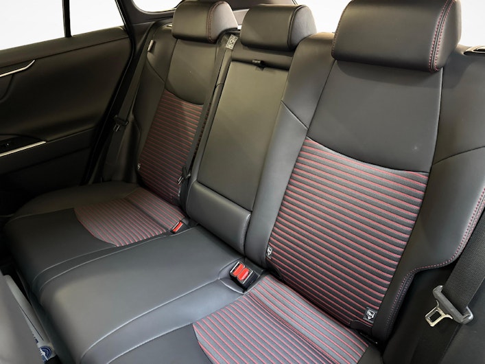 Vehicle image SUZUKI ACROSS