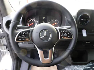Mercedes-Benz Sprinter 317 CDI KA S 4x2 // 9-Plätzer