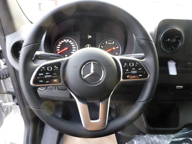 Mercedes-Benz Sprinter 317 CDI KA S 4x2 // 9-Plätzer