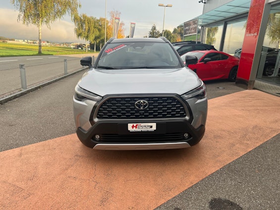 Vehicle image 15