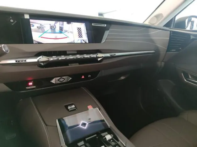 DS Automobiles 4 1.2 Hybrid Antoine de Saint Exupéry