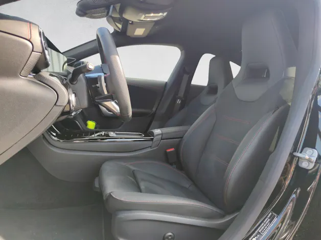 Mercedes-Benz CLA 220 AMG Line 4Matic
