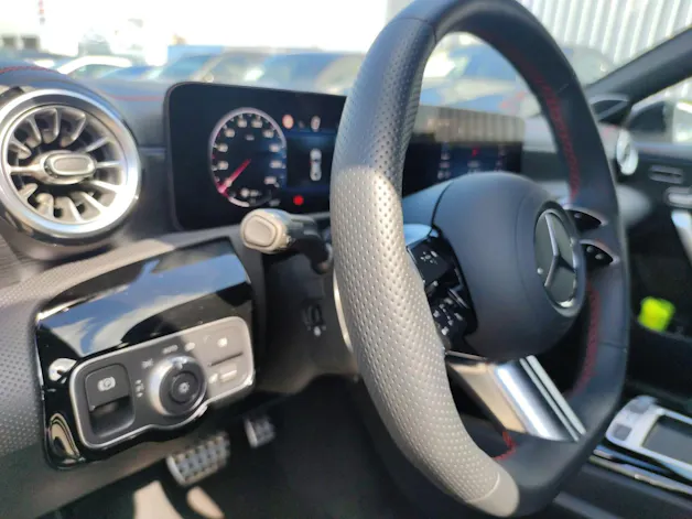 Mercedes-Benz CLA 220 AMG Line 4Matic